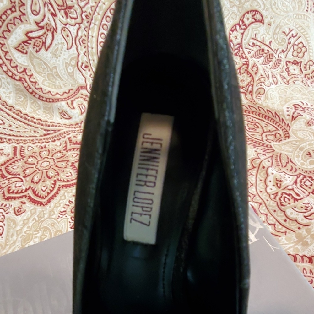 Shoes - Picture 2 of 3